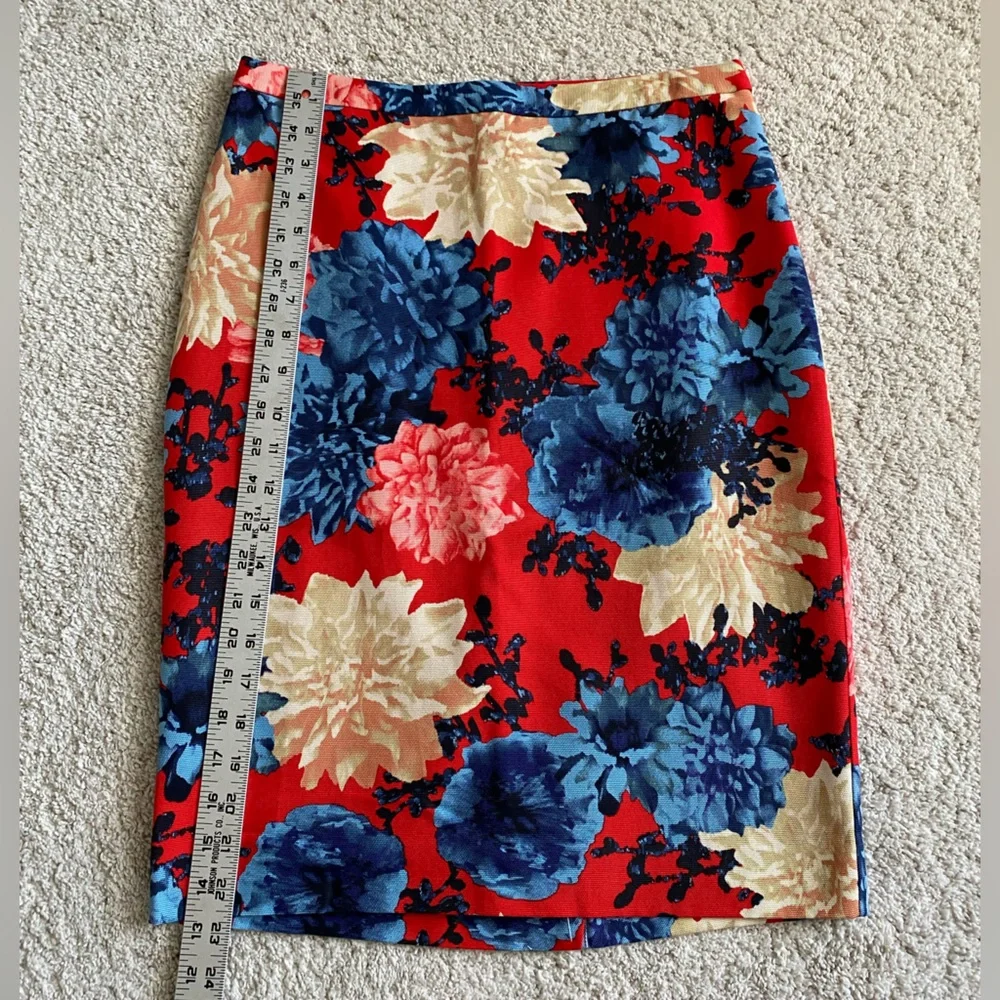 Talbots Vibrant Floral Pencil Skirt - Picture 6 of 6